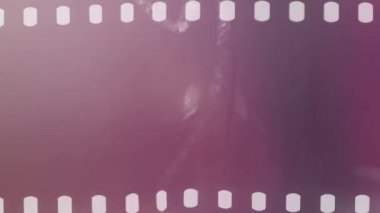 Film gürültü dokusu Retro klasik ekran negatif film çizilmiş şeritli eski görüntüler. Yüksek kalite 4k
