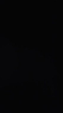 Işık sızıntısı hızlı lensleri bozar. Soyut geçiş ya da örtüşme etkisi. Yüksek kalite 4k görüntü