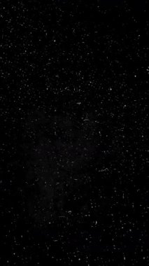 Toz ve çizikler ile dikey Eski Film Kaplaması. Yüksek kalite 4k görüntü