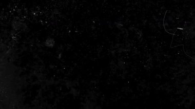 İnce Toz ve Yüzey Çizikleriyle Eski Film Örtüsü. Yüksek kalite 4k görüntü