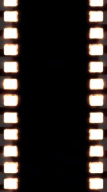 8 mm 'lik film şerit desenli, eski model çıkıntılı. Yüksek kalite 4k görüntü