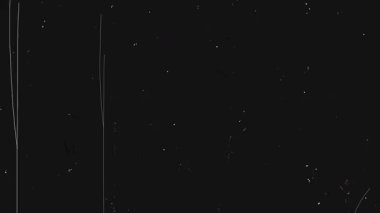 Lens patlamaları ve ışık sızıntıları geçmişe dönük eski filmlerin 4K efektini yakıyor. Yüksek kalite 4k görüntü