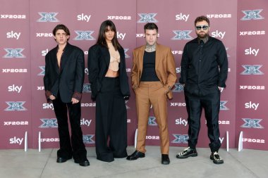 Rkomi, Ambra Angiolini, Fedez, Dargen DAmico, 25 Ekim 2022 'de İtalya' nın başkenti Milano 'da bulunan Repower Tiyatrosu' ndaki X Factor Canlı Fotoğraf Çağrısı 'na katıldılar.