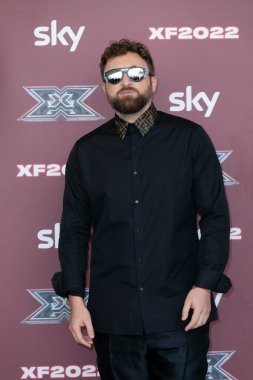 Şarkıcı ve yargıç Dargen Damico, 25 Ekim 2022 'de İtalya' nın Milano kentindeki Repower Tiyatrosu 'nda düzenlenen X Factor Canlı Fotoğraf Çağrısı' na katıldı.