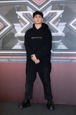 MILAN, ITALY - 6 Aralık 2022: Linda Riverditi, İtalya 'nın Milano kentindeki Forum Assago' da düzenlenen X Factor İtalya Final 2022 basın toplantısına katıldı. 