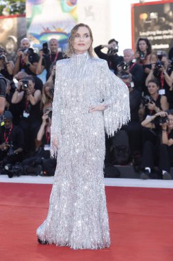 Isabelle Huppert, 2 Eylül 2023 'te Venedik, İtalya' da düzenlenen 80. Venedik Uluslararası Film Festivali 'nde 