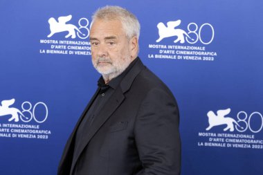 Venedik, İtalya, SEPTEMBER 08: Yönetmen Luc Besson, Venedik Uluslararası Film Festivali 'nin 80. gününde Dogman filminin fotoğraf çağrısına katıldı..