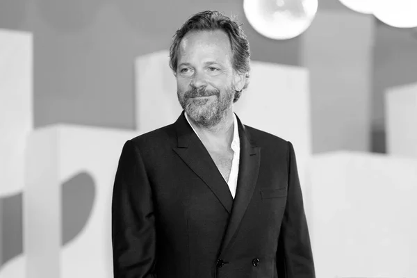 Venice Italy September Peter Sarsgaard Attends Red Carpet Movie Memory — Stock Photo, Image