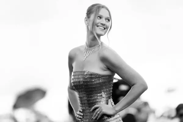 Venice Italy August Toni Garrn Attends Opening Red Carpet 80Th — Stock Photo, Image