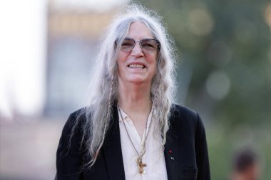 Patty Smith 28 Ağustos 2024 'te Venedik Uluslararası Film Festivali' nin açılış töreni kırmızı halısına katılıyor..