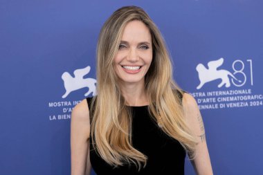 Angelina Jolie 29 Ağustos 2024 'te Venedik, İtalya' da düzenlenen 81. Venedik Uluslararası Film Festivali sırasında 