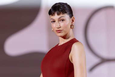 VENICE, İtalya - 29 Ağustos 2024 'te Venedik Uluslararası Film Festivali sırasında Ursula Corbero, 