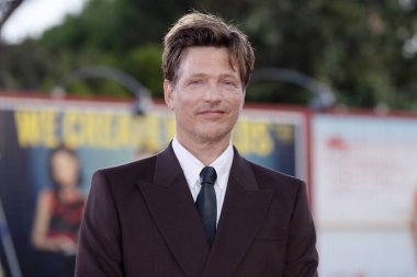 VENICE, İtalya - 31 Ağustos 2024 tarihinde Venedik, İtalya 'da düzenlenen 81. Uluslararası Film Festivali sırasında Thomas Vinterberg 