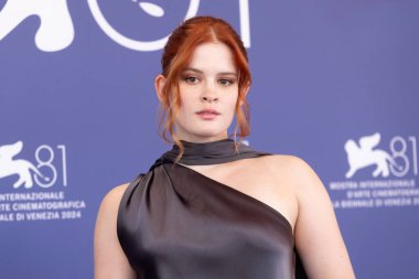VENİS, İtalya - SEPTEMBER 04: Tesa Litvan, Venedik Uluslararası Film Festivali 'nin 81. gününde İtalya' nın Venedik kentinde düzenlenen 