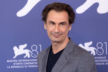 VENICE, ITALY - SEPTEMBER 06: Fabrizio Gifuni, Venedik Uluslararası Film Festivali sırasında 