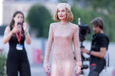 İsabelle Huppert, Venedik Uluslararası Film Festivali sırasında 3 Eylül 2024 tarihinde Venedik, İtalya 'da düzenlenen 81..