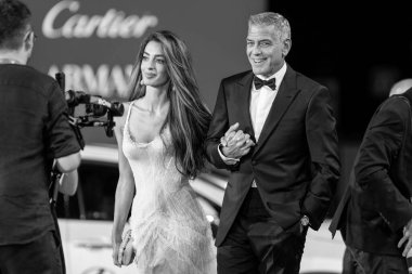 Amal Ramzi Alamuddin Clooney ve George Clooney, 1 Eylül 2024 'te Venedik Uluslararası Film Festivali sırasında Venedik, İtalya' da düzenlenen 