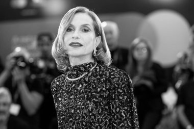 İsabelle Huppert, 2 Eylül 2024 'te Venedik, İtalya' da düzenlenen 81. Uluslararası Film Festivali sırasında 