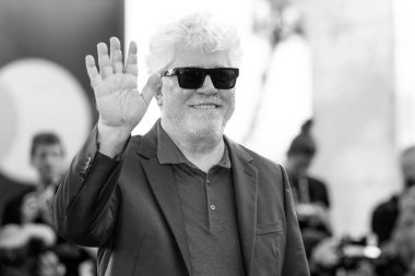 VENİS, İtalya - SEPTEMBER 03: Pedro Almodovar, Venedik Uluslararası Film Festivali sırasında 3 Eylül 2024 tarihinde İtalya 'nın Venedik kentinde 