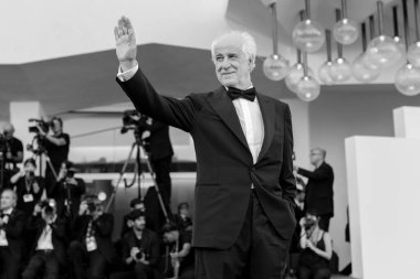 VENICE, ITALY - SEPTEMBER 06: Toni Servillo attends the 2025 Closing Ceremony red carpet during the 82nd Venice Film Festival on September 06, 2025 in Venice, Italy.