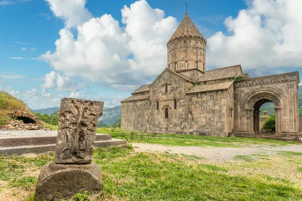 Aziz Paul Peter Kilisesi Nin Önünde Eski Ortodoks Haçı Tatev — Stok fotoğraf