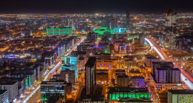 Riyad şehrinin gece panoraması, El Riyad, Suudi Arabistan