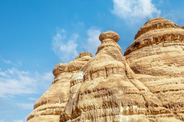 Jabal Ithlib gizli nebze mağarası, El Ula, Suudi Arabistan