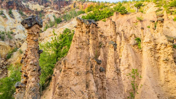 Davolja Varos Βουνά Του Διαβόλου Ασυνήθιστοι Πύργοι Σχηματισμού Βράχων Διάβρωσης — Φωτογραφία Αρχείου