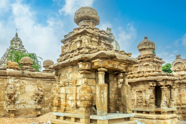 Kailasanathar ancient temple entrance decorated with idol statues decoration, Kanchipuram, Tondaimandalam region, Tamil Nadu, South India