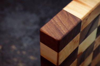 Klasik kesim tahtası. Evde yemek pişirmek için aksesuarlar. Ürünleri kesme tahtası. Biftek kesme tahtası. Farklı odunlardan üretilen ürünler..