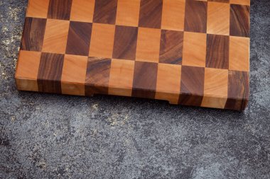 Klasik kesim tahtası. Evde yemek pişirmek için aksesuarlar. Ürünleri kesme tahtası. Biftek kesme tahtası. Farklı odunlardan üretilen ürünler..