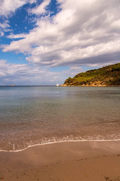 Pohled Pláže Magazzini Bezplatná Smíšená Oblázková Písečná Pláž Zálivu Portoferraio — Stock fotografie