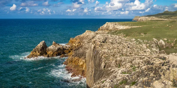 Ακτογραμμή Και Cliffs Κανταβρική Θάλασσα Buelna Llanes Asturias Ισπανία Ευρώπη — Φωτογραφία Αρχείου