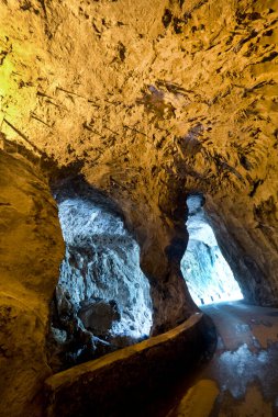 La Cuevona, Road Natural Karst Cave, National Heritage Site, Spanish Cultural Property, Cultural Interest, Cuevas del Agua, Ribadesella, Asturias, İspanya, Avrupa