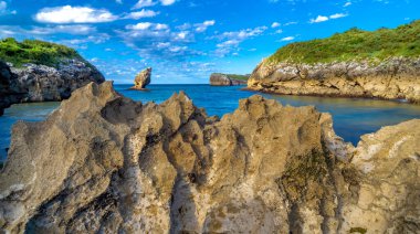 Buelna, Sahil ve Kayalıklar, Cantabrian Denizi, Buelna, Llanes, Asturias, İspanya, Avrupa