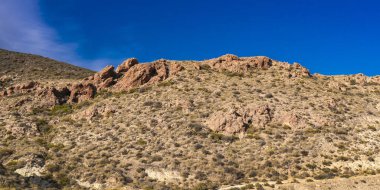 Rocky Coastline, Los Escullos, Cabo de Gata-Nijar Doğal Parkı, UNESCO Biyosfer Rezervi, Sıcak Çöl İklim Bölgesi, Almerya, Endülüs, İspanya, Avrupa