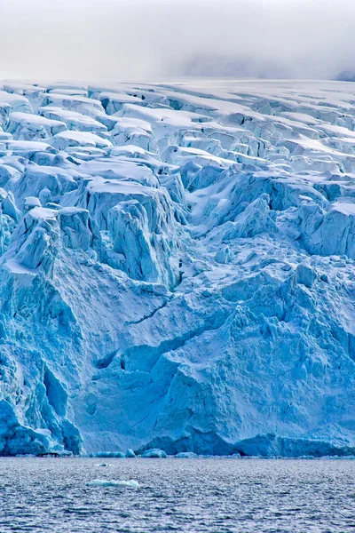 Deep Blue Glacier Albert Land Arktyka Spitsbergen Svalbard Norwegia Europa — Zdjęcie stockowe
