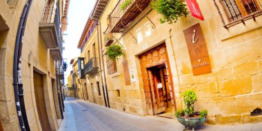 Sokak Sahnesi, Tipik Mimarlık, Eski Şehir, Laguardia, Alava, Bask Ülkesi, İspanya, Avrupa