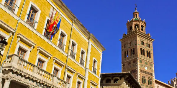 Stadhuis Mudejar Tower Cathedral Kathedraal Van Santa Mara Mediavilla Teruel — Stockfoto