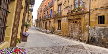 Tipik Mimarlık, Sokak Sahnesi, Santo Domingo de la Calzada, Camino de Santiago, St. James Way, Santiago Yolu, La Rioja, İspanya, Avrupa