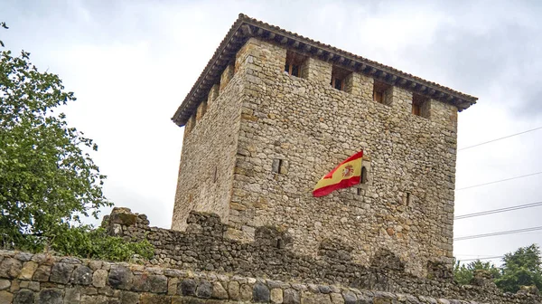 カバンソン塔 15世紀スペイン文化財 文化財 カバンソン カンタブリア州 スペイン ヨーロッパ — ストック写真