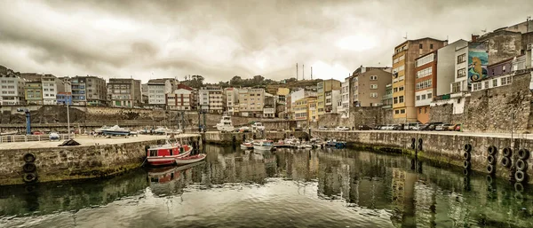 Cityview ve Balıkçılık Limanı, Malpica de BergantiNos, Costa da Morte, La Coruna, Galiçya, İspanya, Avrupa