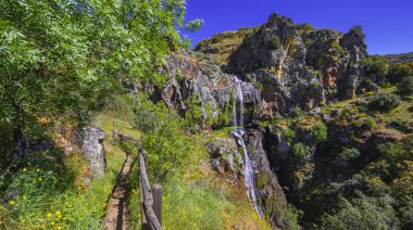 Faia da Agua Alta Şelale Yürüyüş Yolu, Douro Uluslararası Doğal Parkı, ZEC, ZEPA, Biyosfer Rezervi, Portekiz, Avrupa