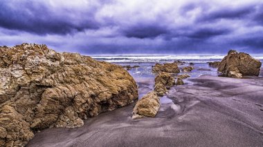 Los Quebrantos Plajı, Cantabrian Denizi, San Juan de la Arena, Soto del Barco, Principado de Asturias, İspanya, Avrupa