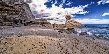 El Portizuelo Plajı, Asturias, Cantabrian Denizi, Luarca, Principado de Asturias, İspanya ve Avrupa 'nın Korunan Sahili