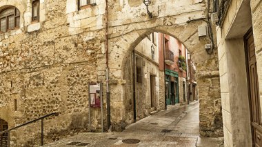 Arco de la Cadena Ortaçağ Kapısı, Şehir Duvarları, Mediina de Pomar, Las Merindades, Burgos, Castilla y Leon, İspanya, Avrupa