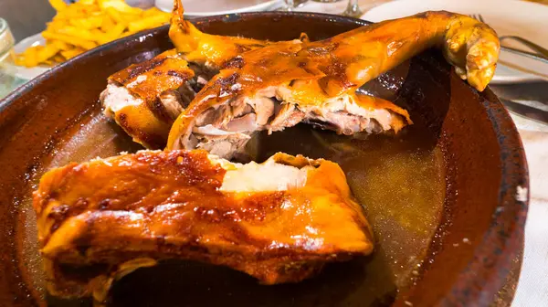 stock image Cochinillo Segoviano, Segovian Traditional Style Roast Suckling Pig, Spanish Cuisine, Spanish Gastronomy, Segovia, Castile and Leon, Spain, Europe