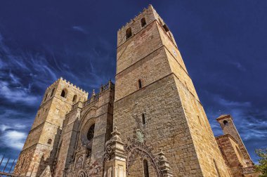 Siguenza Katedrali, Santa Maria de Siguenza Katedrali, 12. yüzyıl Romanesk Tarzı, İspanyol Kültür Mirası, Siguenza, Guadalajara, Castilla La Mancha, İspanya, Avrupa