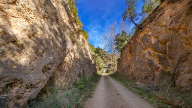 Paseo del Rio Oca Yolu, Oa, Las Merindades, Burgos, Castilla y Leon, İspanya, Avrupa