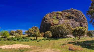 La Pena Gorda Inselberg, Episyenite Rock, La Pea Village, Salamanca, Castilla y Leon, İspanya, Avrupa